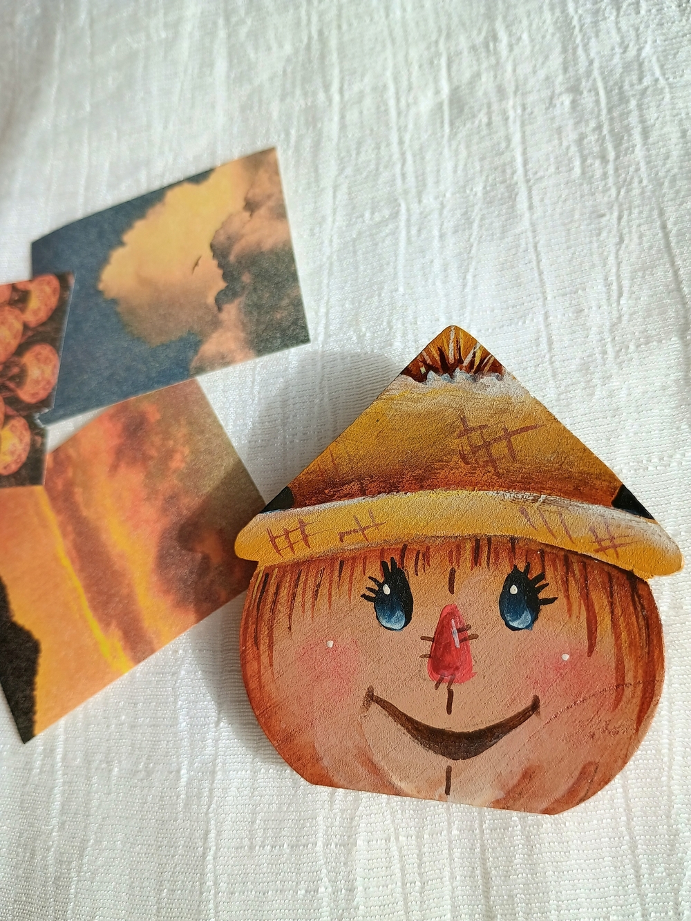 🪁 LIBRARIAN CORE 🪁 TRU VTG, Hand-Crafted, Wood Scarecrow Brooch, Teacher Style
